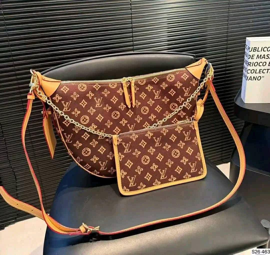 Aura Crescent Moon Bag
